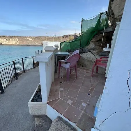 Claudia Puertito De Adeje - 2 Bedrooms, 70mq, On The Apartment *